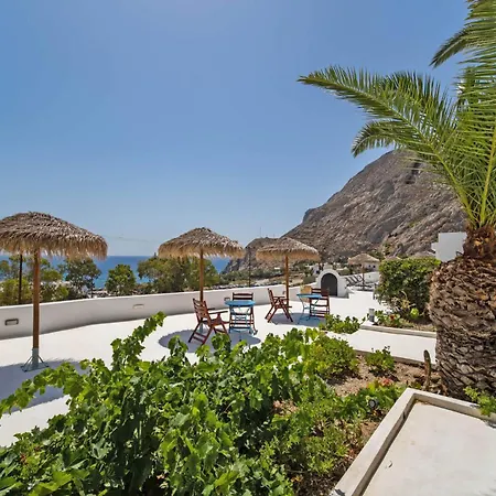 Ancient Thera Apartment
