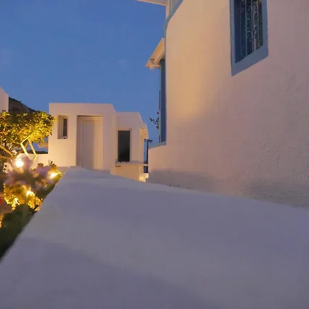 Ancient Thera Apartment Kamari (Santorini)
