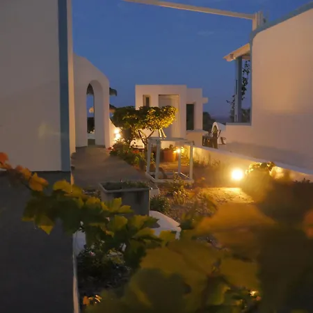 Ancient Thera * Kamari (Santorini)