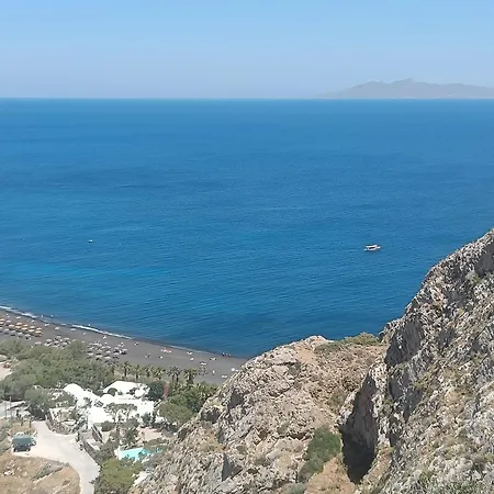 Ancient Thera Apartment Kamari (Santorini)