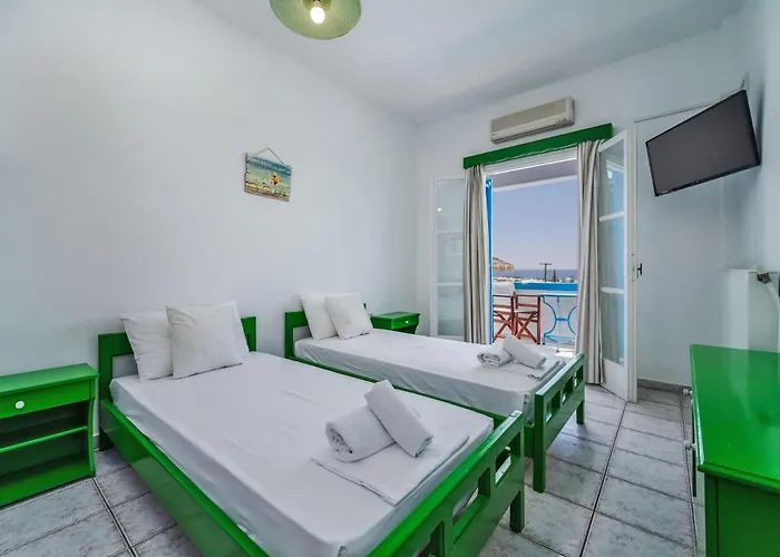 Ancient Thera * Kamári