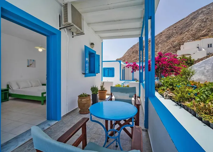 Ancient Thera * Kamári